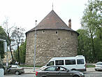 Пороховая башня (1556 год) — пример оборонного зодчества эпохи Возрождения.