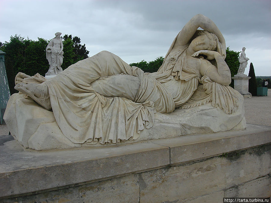 Каждая скульптура достойна внимания Версаль, Франция