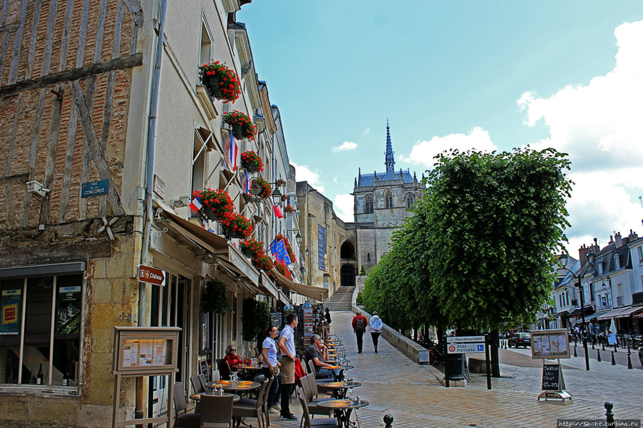 Рыцарь Долины Амбуаз, Франция Рыцарь Долины Амбуаз, Франция