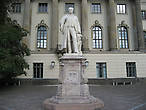 Основное здание университета Гумбольдта
