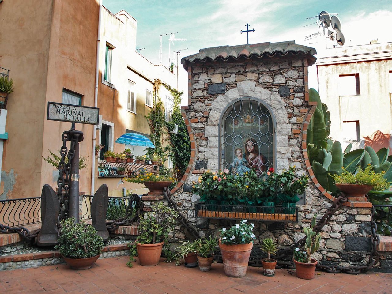 Свет мой зеркальце, скажи...неужели Таормина? Таормина, Италия Свет мой зеркальце, скажи...неужели Таормина? Таормина, Италия