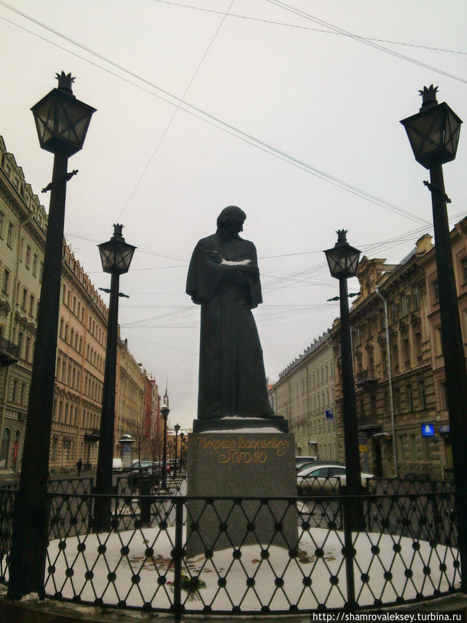 Памятник Н.В. Гоголю Санкт-Петербург, Россия