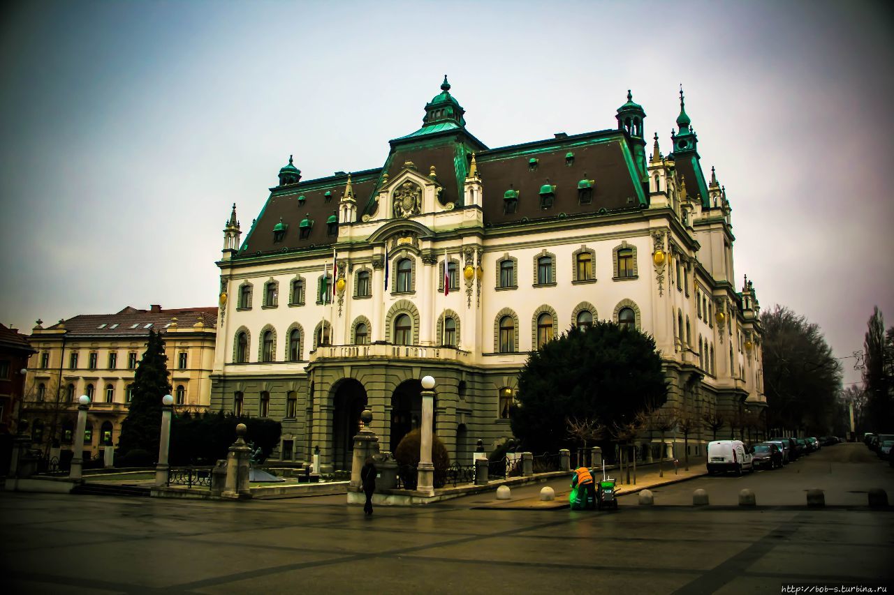 Здание Люблянского Университета Любляна, Словения
