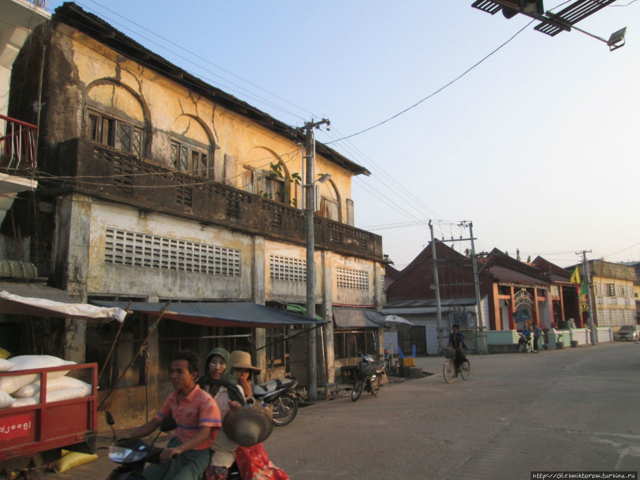 Гордость Патейна — его набережная Патейн, Мьянма