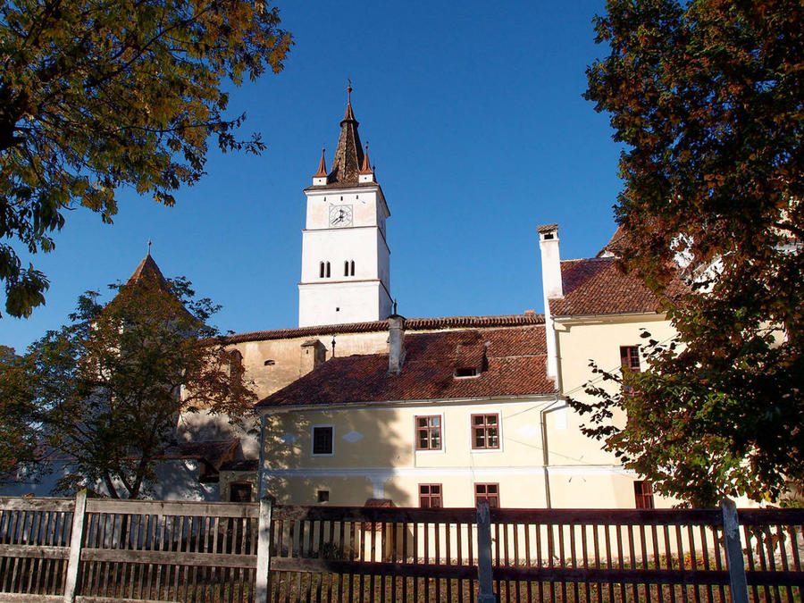 Церковь - крестьянская крепость