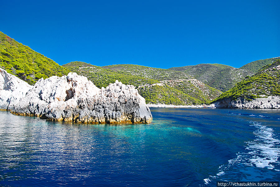 О. Закинтос, цвет неба и моря реальный. О. Закинтос, цвет неба и моря реальный.