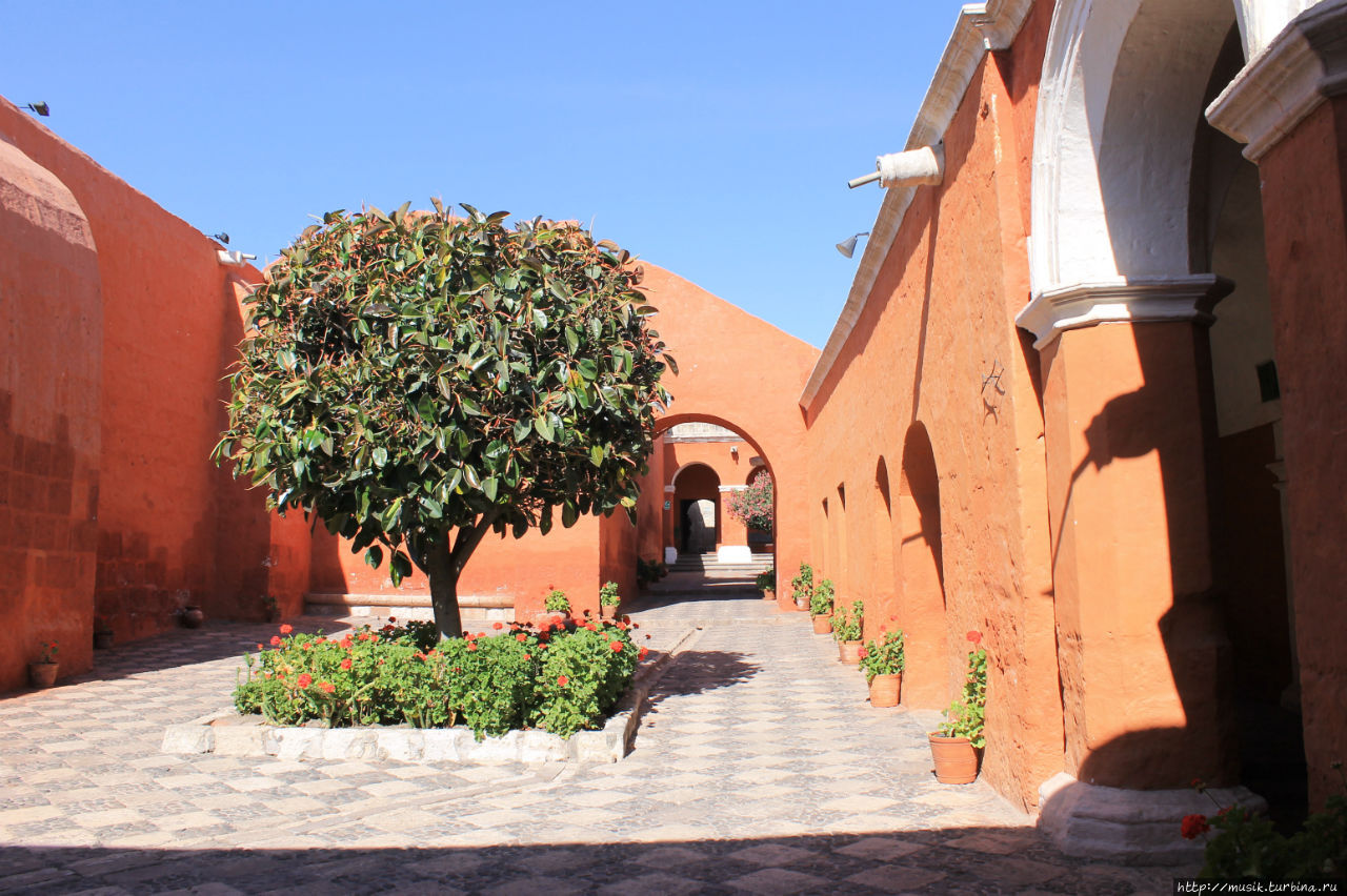 Внутренний дворик Арекипа, Перу
