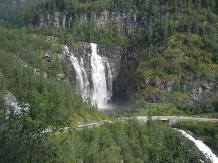 Въезжаем в долину Skjervet. Въезжаем в долину Skjervet.