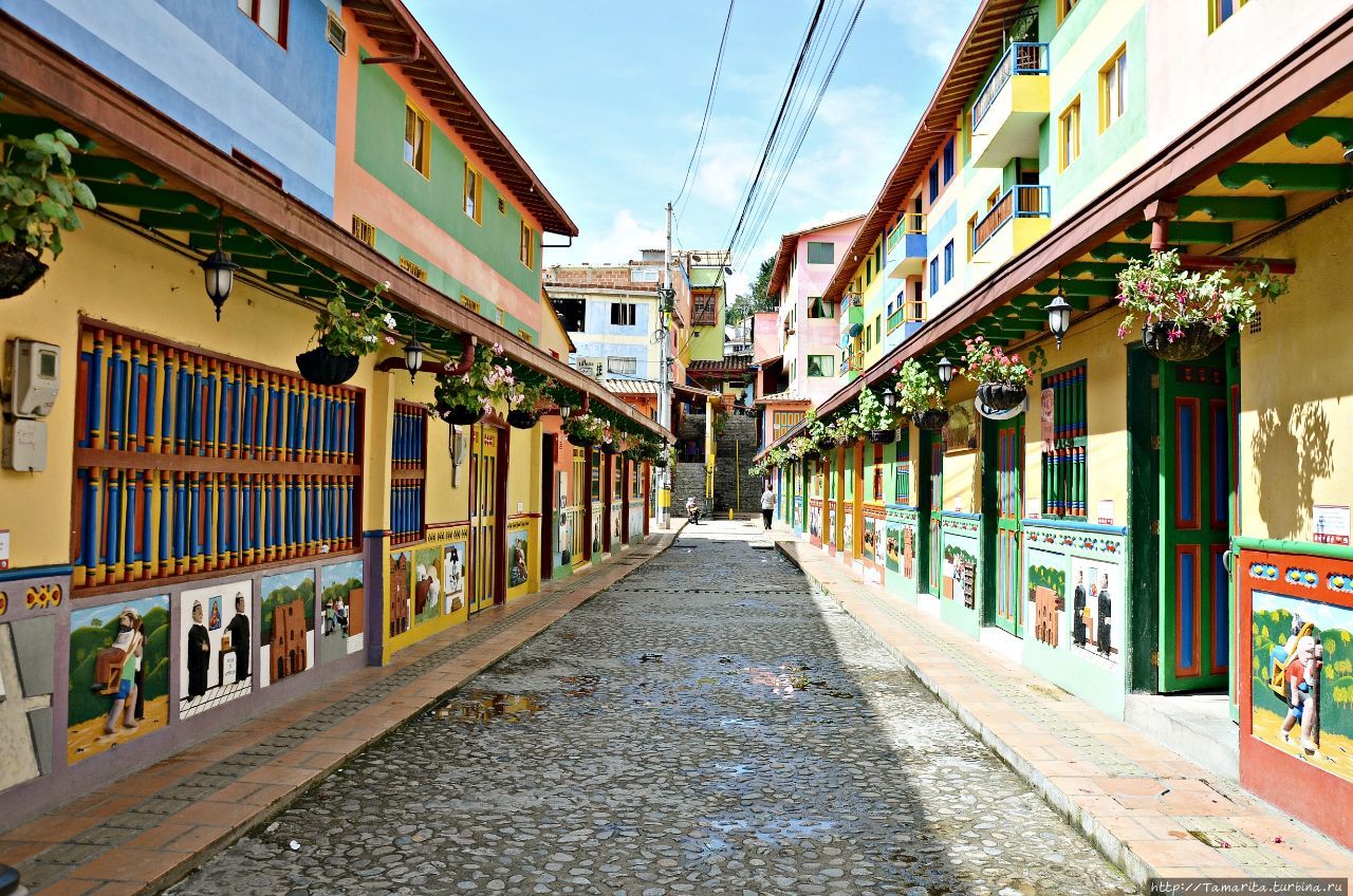 Центр города Гуатапе Гуатапе, Колумбия