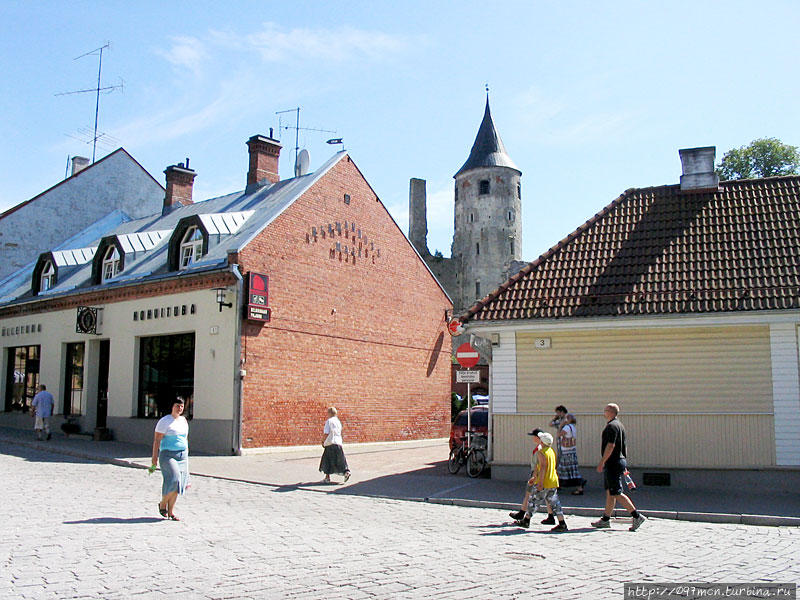 В старом городе Хаапсалу, Эстония