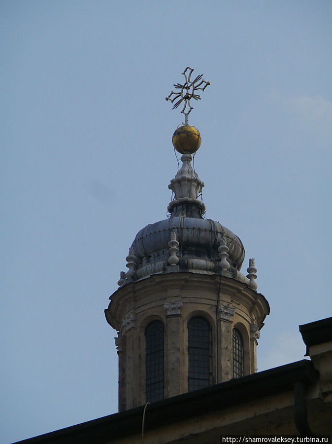 Мантуя. По улицам и площадям старинного города Мантуя, Италия Мантуя. По улицам и площадям старинного города Мантуя, Италия