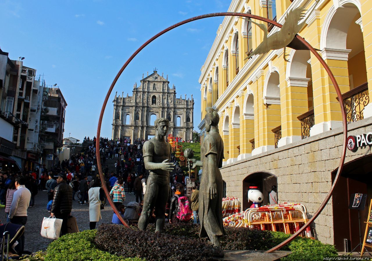 Статуя дружбы между Португалией и Китаем Макао центр города, Макао
