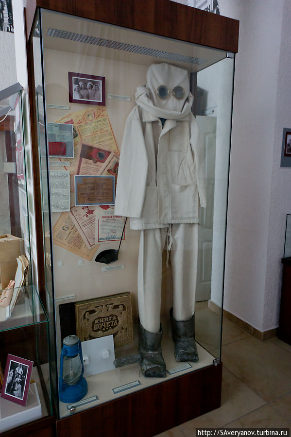 Защитный костюм рабочего на химическом производстве Березники, Россия