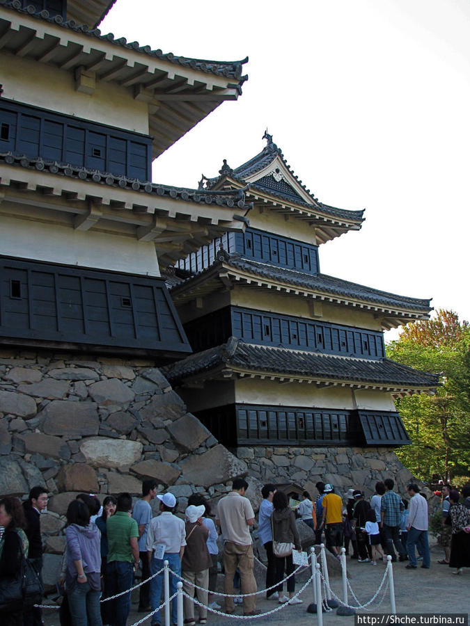 Карасу-дзё, или Замок ворона — средневековый замок Мацумото Мацумото, Япония