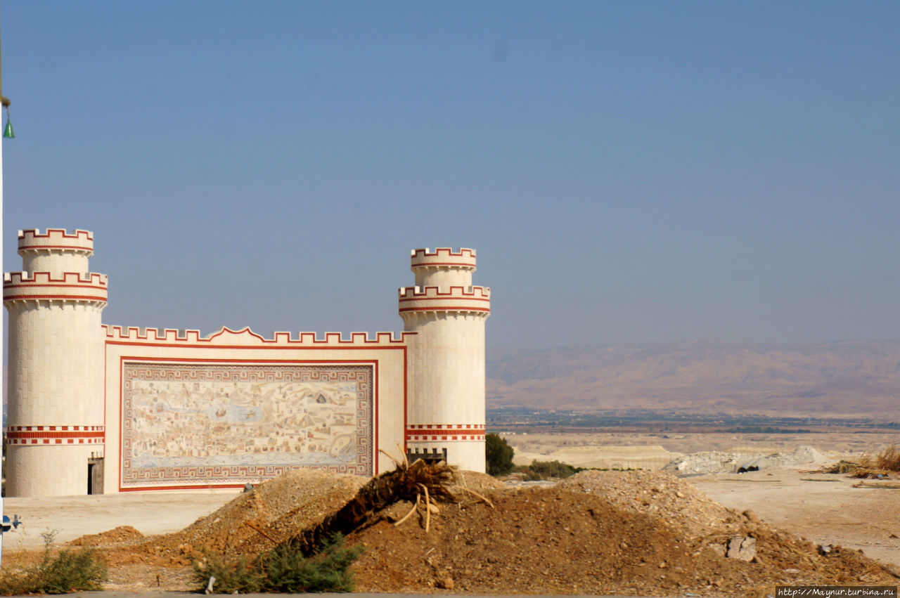 Кусочек новостроя возле монастыря Св. Герасима. Иудейская пустыня, Израиль