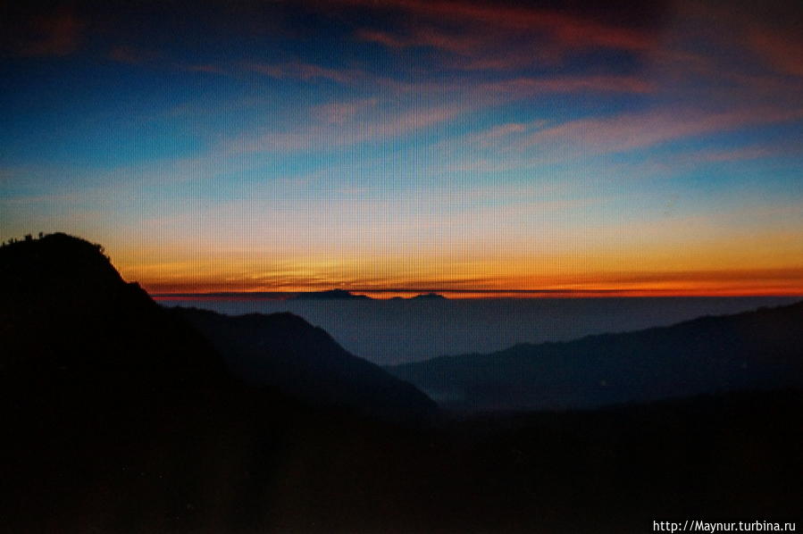 Восход.  Фото  из  Интернета. Бромо-Тенггер-Семеру Национальный Парк, Индонезия