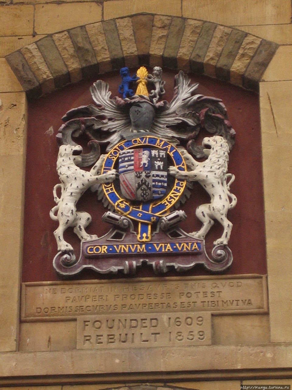 Герб на городском доме Бата Бат, Великобритания