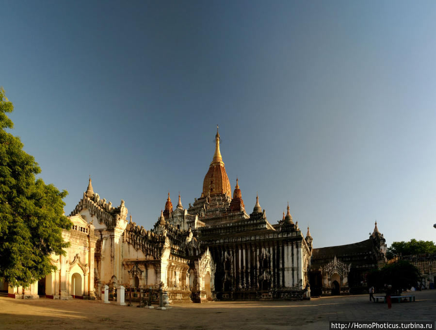 Город пагод и ступ. Будда с переменчивым настроением Баган, Мьянма