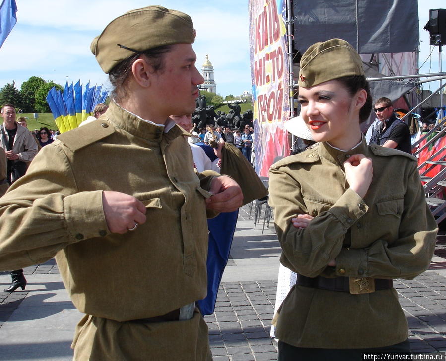 Солисты военного ансамбля песни и пляски перед выступлением Киев, Украина