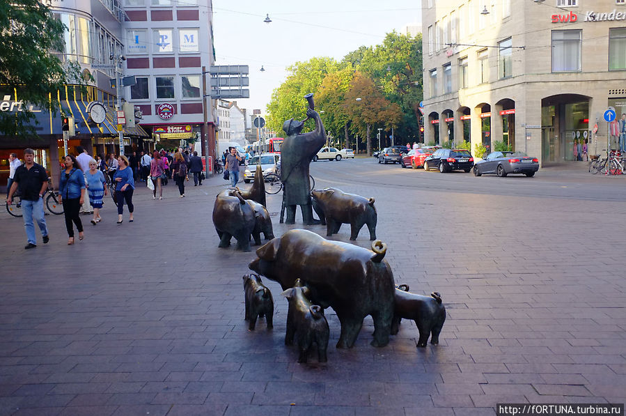 Памятник Свинопасу / Monument Schweinehirt