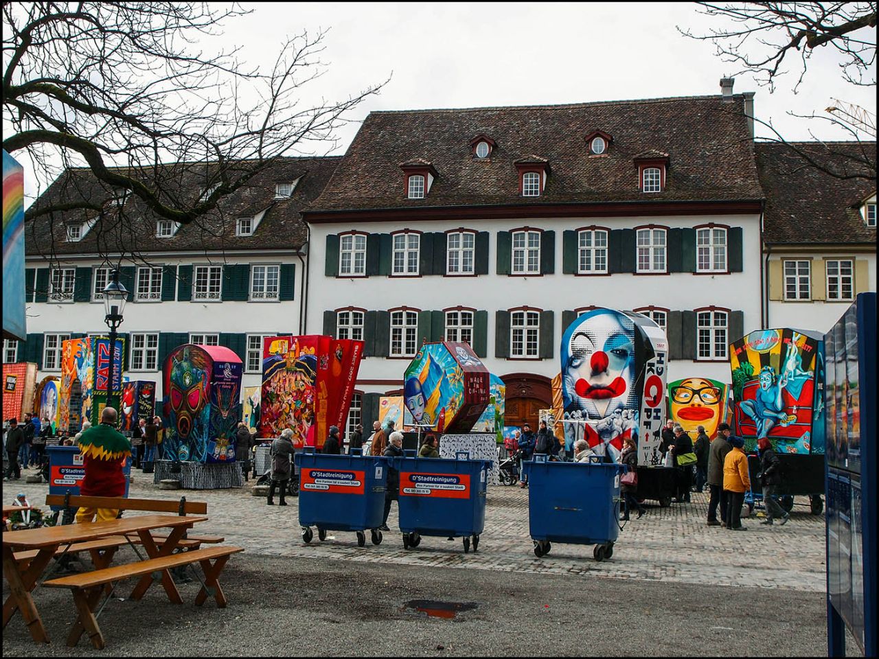 Фонари карнавального Базеля Базель, Швейцария Фонари карнавального Базеля Базель, Швейцария
