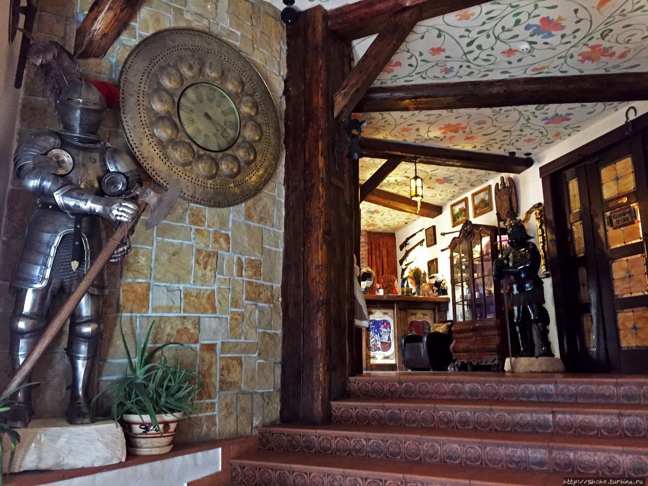 Вежа Ведмежа Волосянка, Украина Вежа Ведмежа Волосянка, Украина