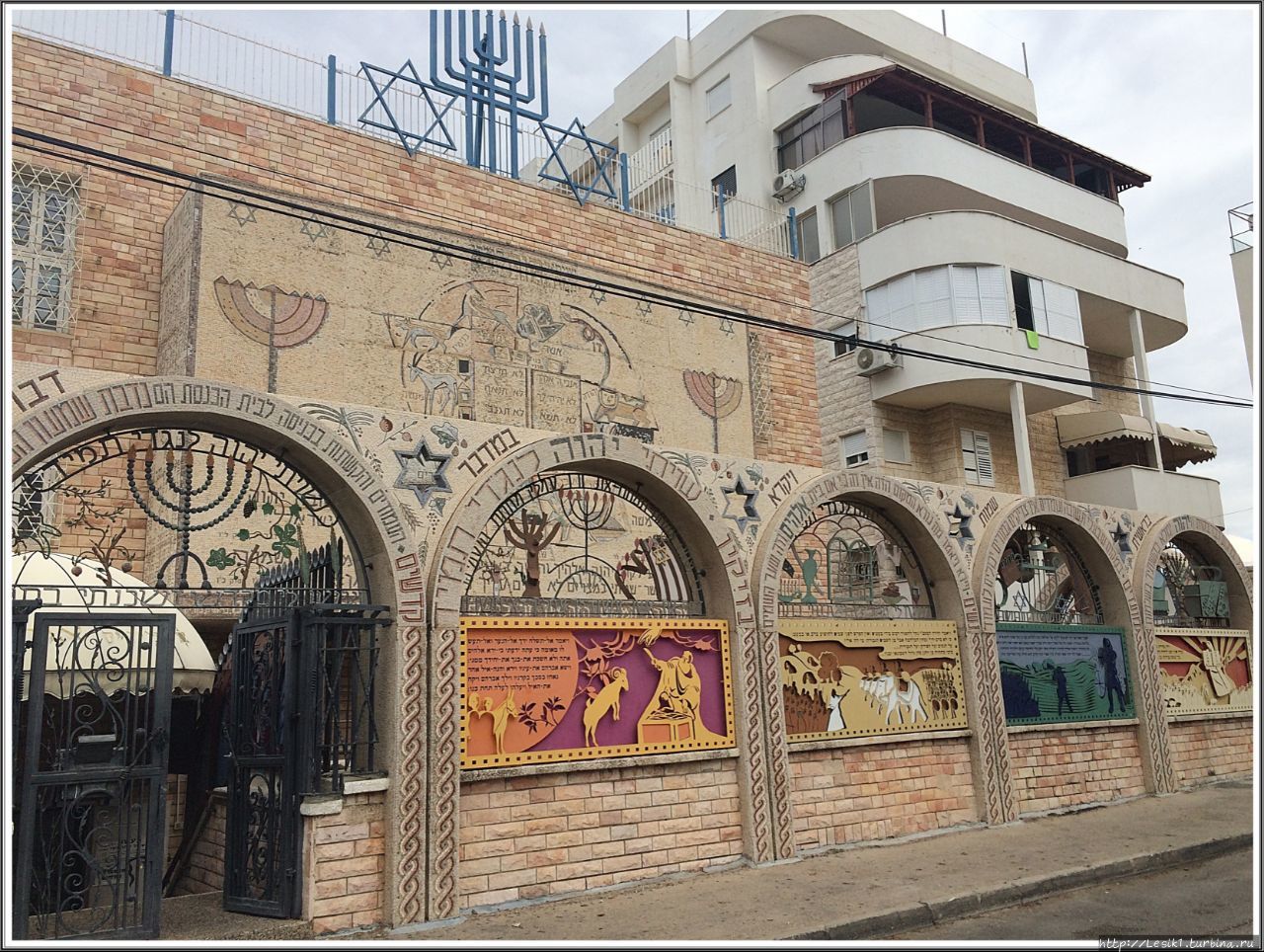 Тунисская синагога Ор ха-Тора Акко, Израиль