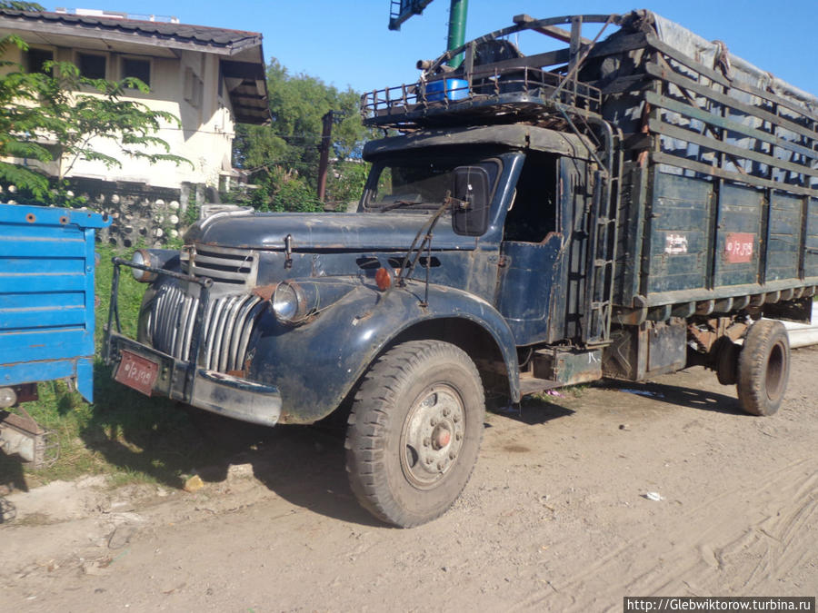 Нетуристический Янгон. Прогулка по Thanthumar Rd. Янгон, Мьянма Нетуристический Янгон. Прогулка по Thanthumar Rd. Янгон, Мьянма