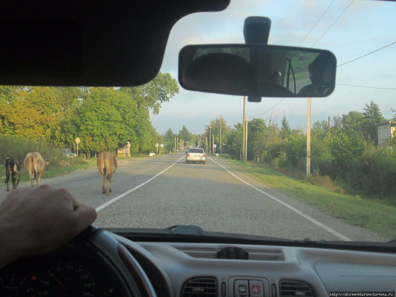 Хоби — типичный малый город Мегрелии Хоби, Грузия Хоби — типичный малый город Мегрелии Хоби, Грузия
