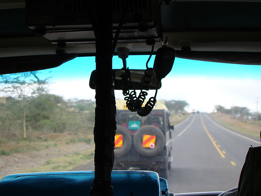 Пикет на мосту Масаи-Мара Национальный Парк, Кения