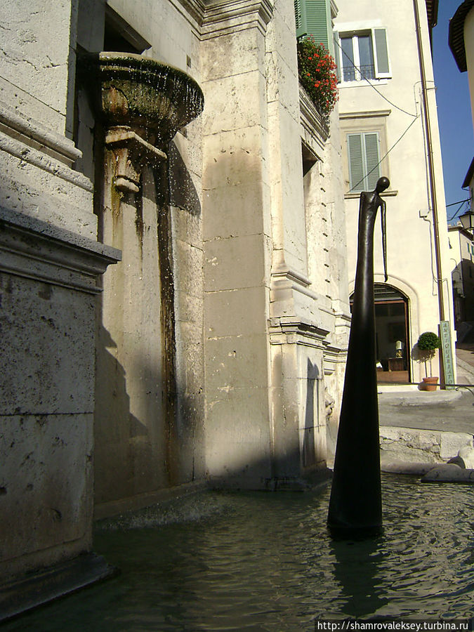 Фонтан на Рыночной площади / Fonte di Piazza