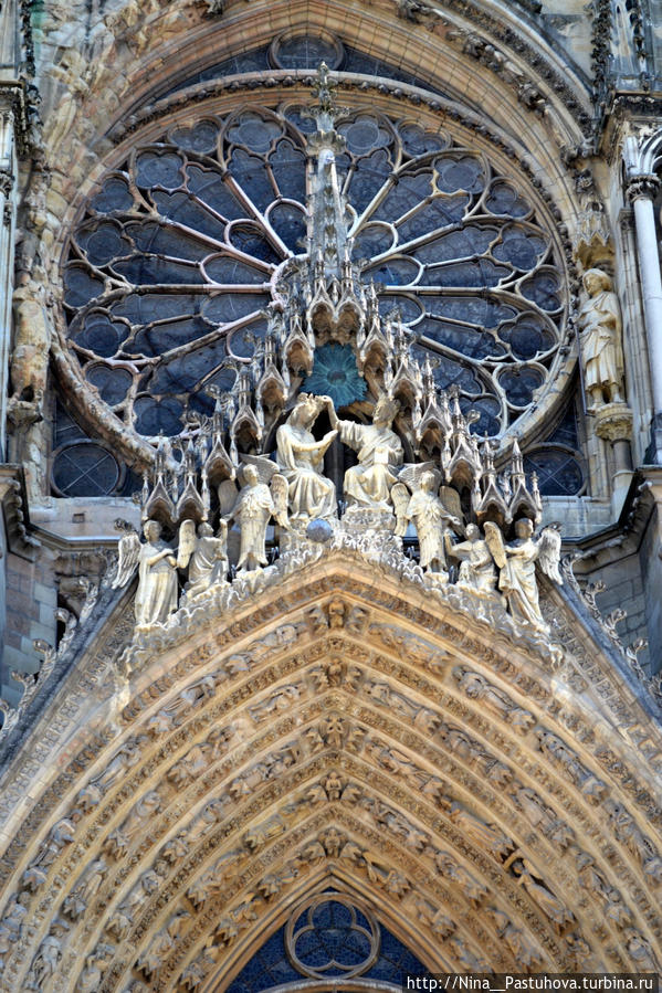 Реймский собор — здесь присягали короли и улыбаются ангелы Реймс, Франция