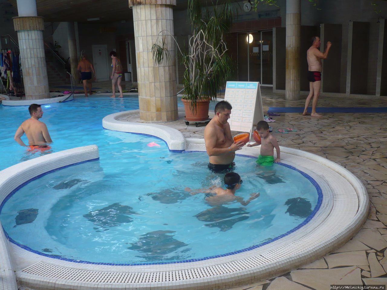 Отдых в термальных купальнях Мишкольца