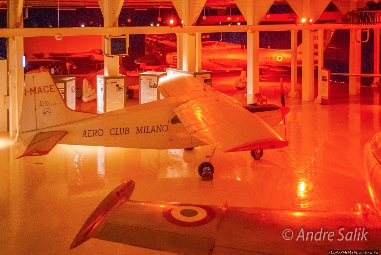 Volandia — Парк и музей авиации. Реактивные самолёты Варезе, Италия