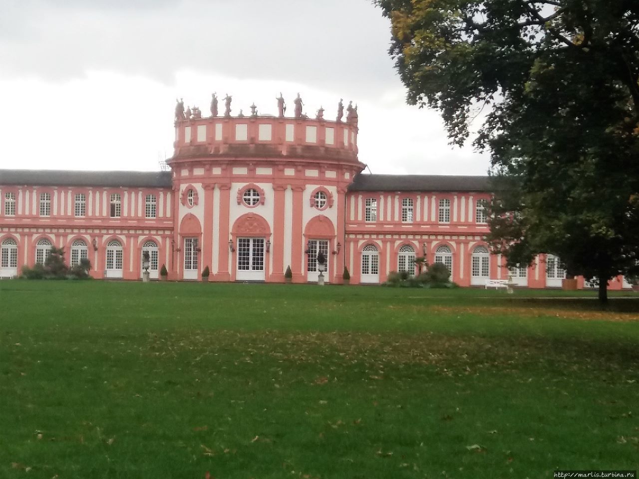 Ландшафтный парк и дворец Бибрих Висбаден, Германия