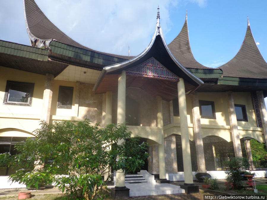 Музей Имама Бонжола Букиттинги, Индонезия