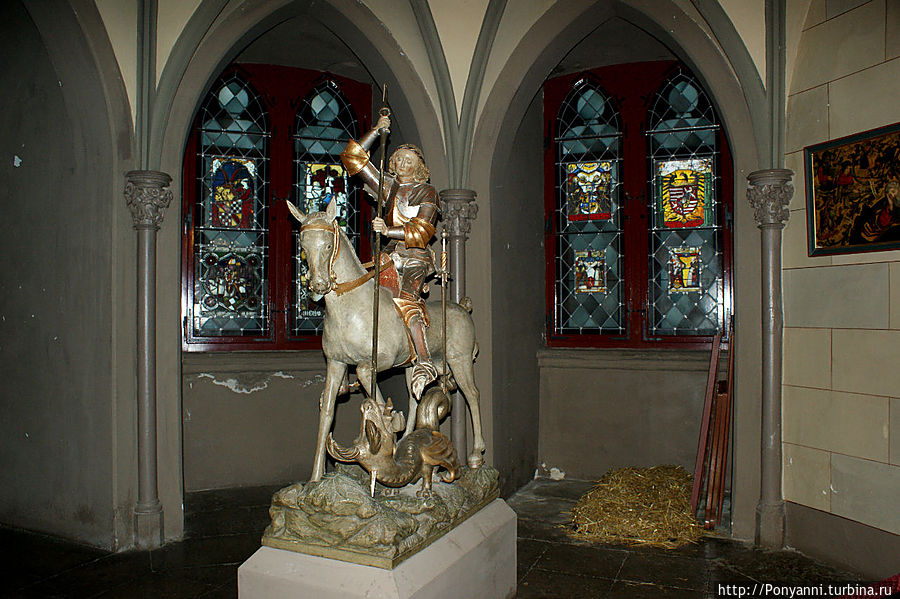 Внутренний интерьер капеллы св.Михаила Хехинген, Германия