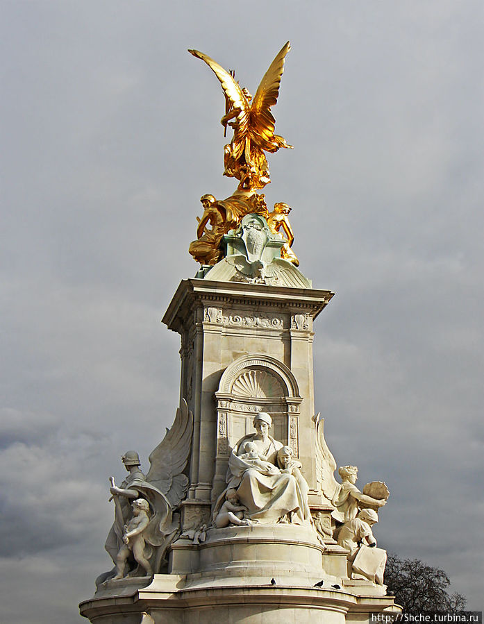 второй ангел, смотрящий на Букингемский дворец — Ангел Правды Лондон, Великобритания