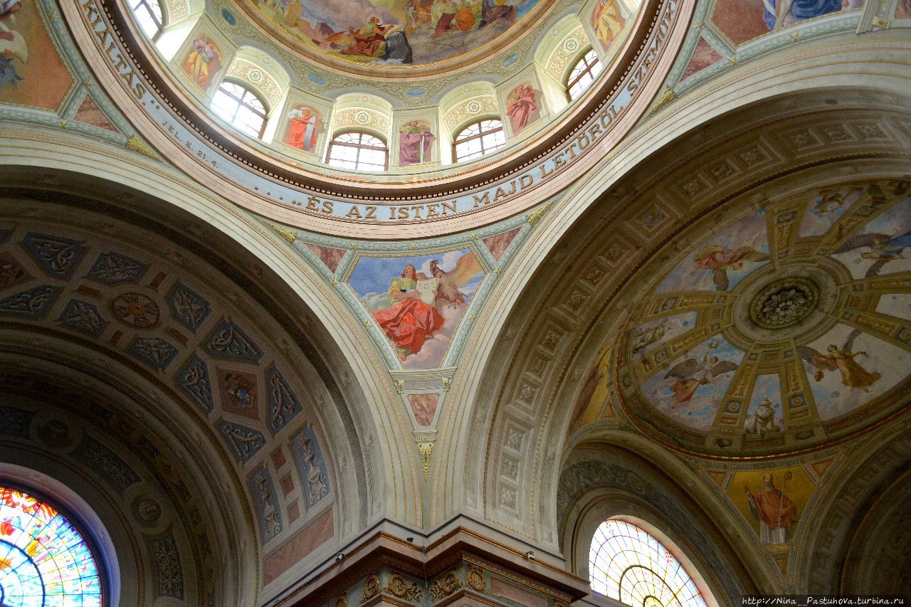 Базилика св. Апостола Иоанна и Архангела Михаила Эгер, Венгрия