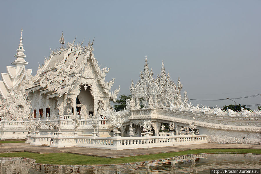 Чианграй, 5-й день, Ват Ронг Кун (Wat Rong Koon) Чианграй, Таиланд Чианграй, 5-й день, Ват Ронг Кун (Wat Rong Koon) Чианграй, Таиланд