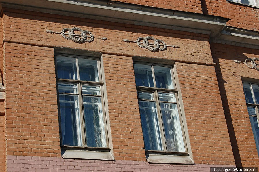 Мирный переулок,12 Мирный переулок,12