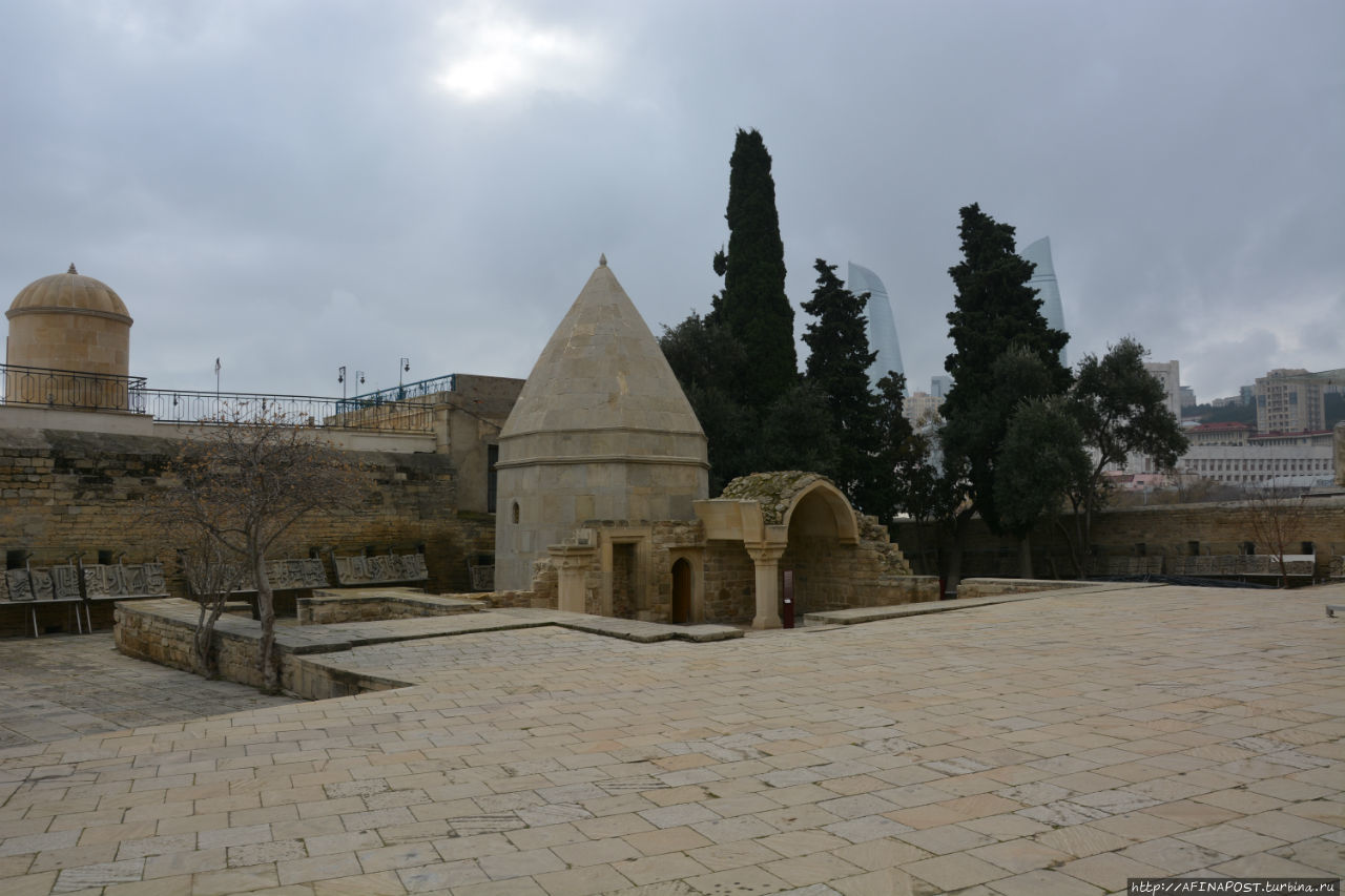Мечеть Кей-Губад и мавзолей Дервиша Баку, Азербайджан