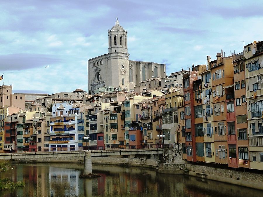 Центральный вид на Кафедральный собор Центральный вид на Кафедральный собор