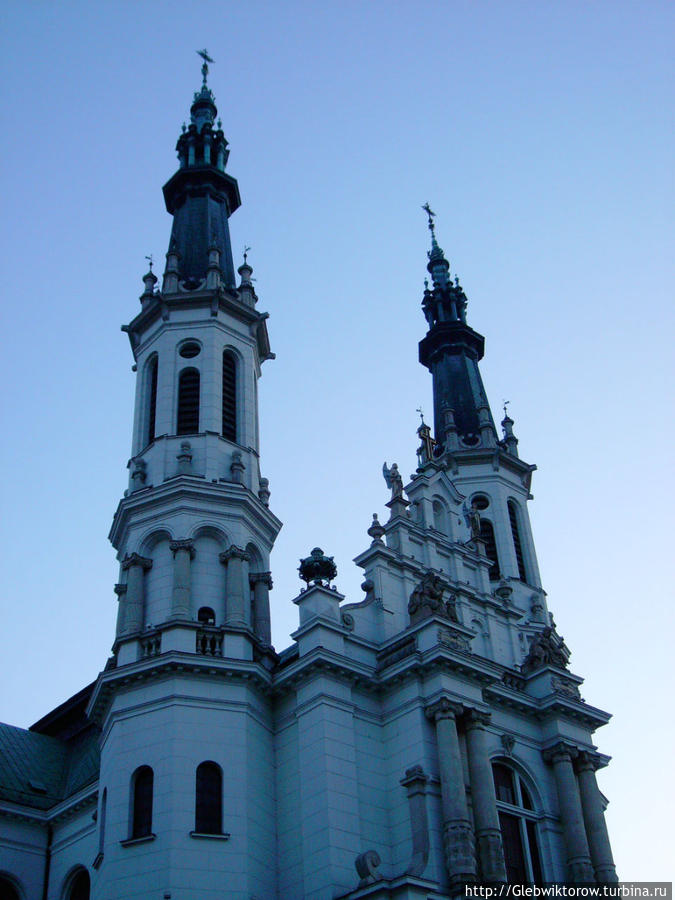 Parafia Najświętszego Zbawiciela Варшава, Польша