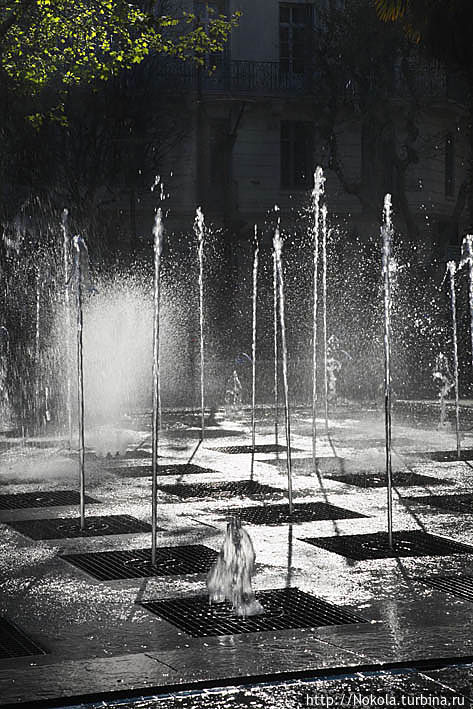 Площадь Шарля де Голля Площадь Шарля де Голля