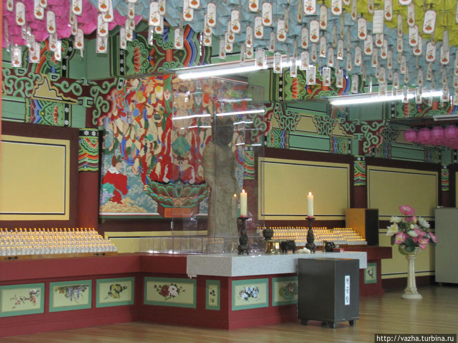 Храм покровительствующий женщинам Пусана. Пусан, Республика Корея