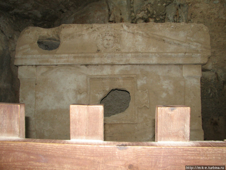 Ликийская гробница Олимпос, Турция