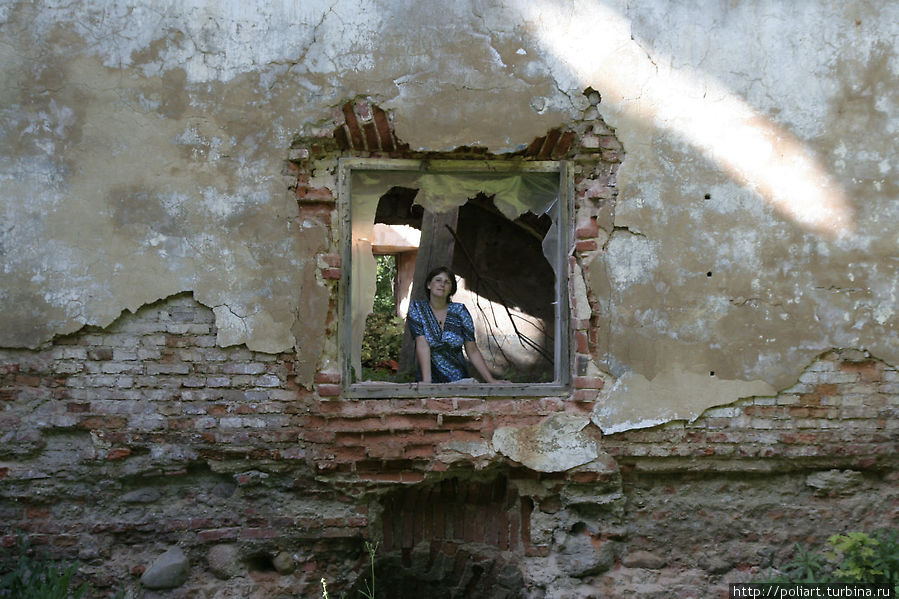 Смиловичи —  живописные развалины замка Сапегов Минск, Беларусь