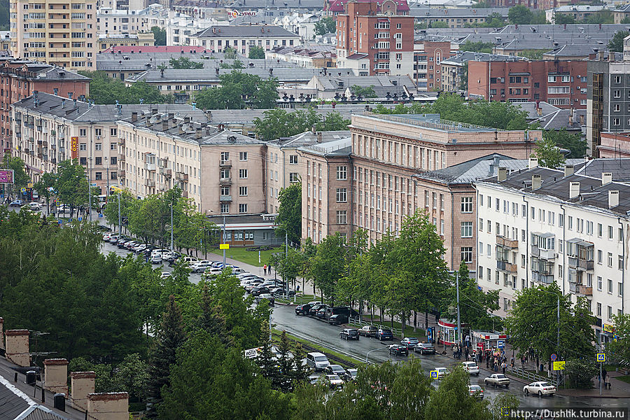 Вид на Челябинск с крыши главного корпуса ЮУрГУ