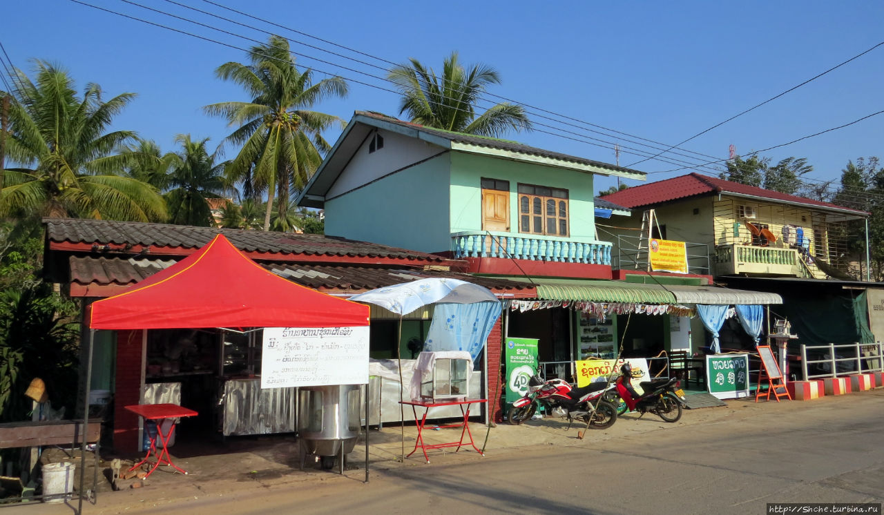 Хуэйсай — городок маленьких отелей, кафешек и прачечных Хуэйсай, Лаос